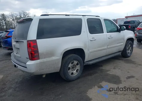 2008 Chevrolet Suburban 1500 Lt z USA, uszkodzony, nr VIN 3GNFK16318G204817